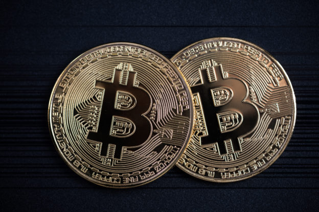 bitcoin golden coins 2021 08 26 16 37 08 utc